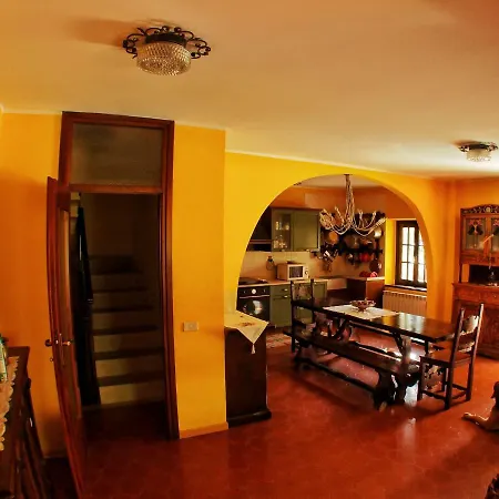 Casa Vacanza Pratolungo Ferienhaus